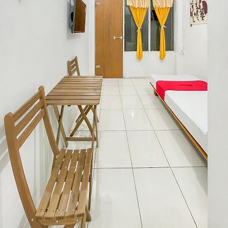 Hotel Reddoorz Syariah At Jalan Ra Kosasih Sukabumi Zewnętrze zdjęcie