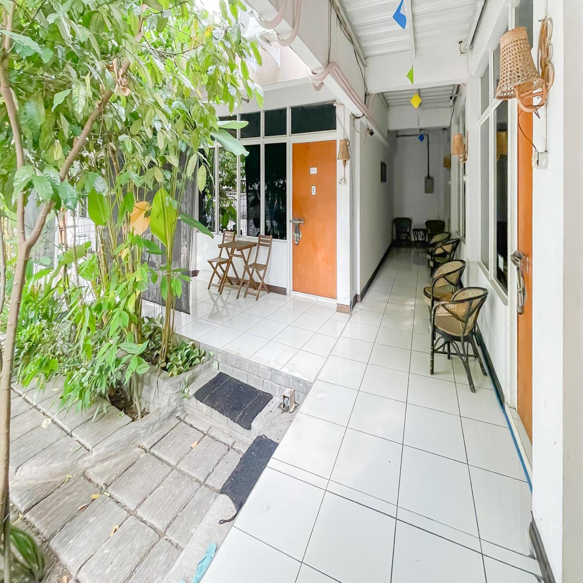 Hotel Reddoorz Syariah At Jalan Ra Kosasih Sukabumi Zewnętrze zdjęcie